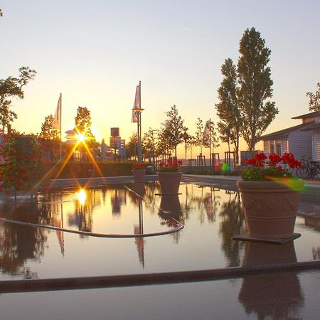 Fewo Mit Meerblick, Gratis Nutzung Vom Ahoi Erlebnisbad Und Sauna In Sellin - Haus Blick Zur See Fewo 06 Gohren Bagian luar foto